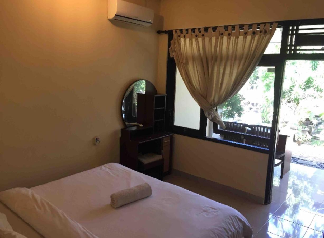 Gina'S Guest House Sanur Exteriör bild