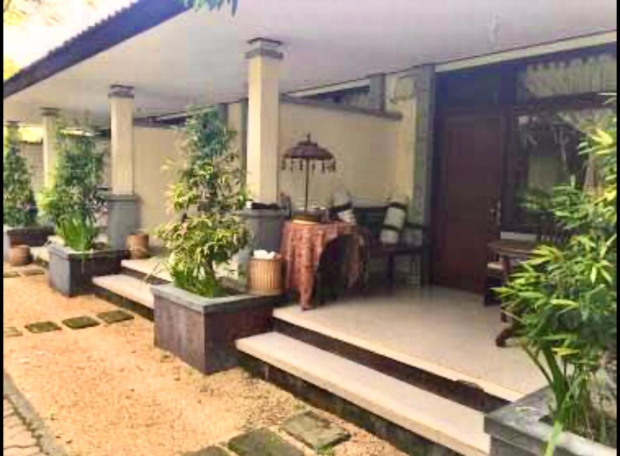 Gina'S Guest House Sanur Exteriör bild