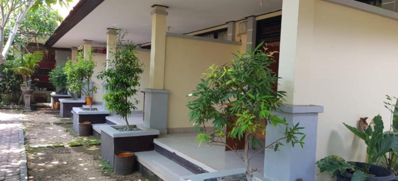 Gina'S Guest House Sanur Exteriör bild